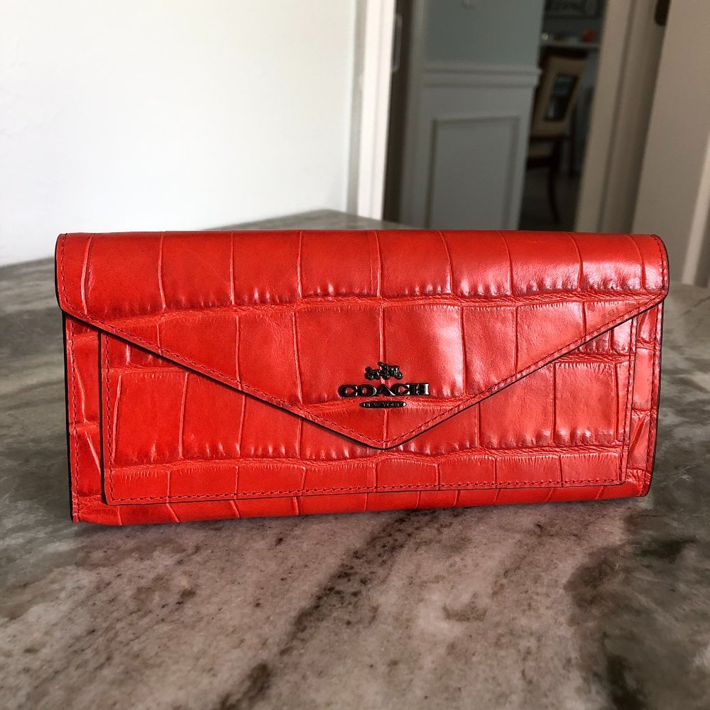 NWT Coach Soft Wallet in Embossed Croc
